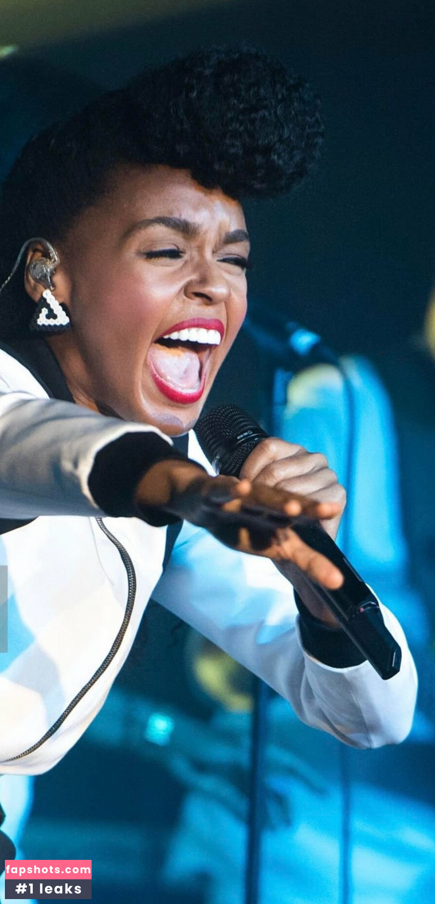 Janelle Monáe gallery photo #424