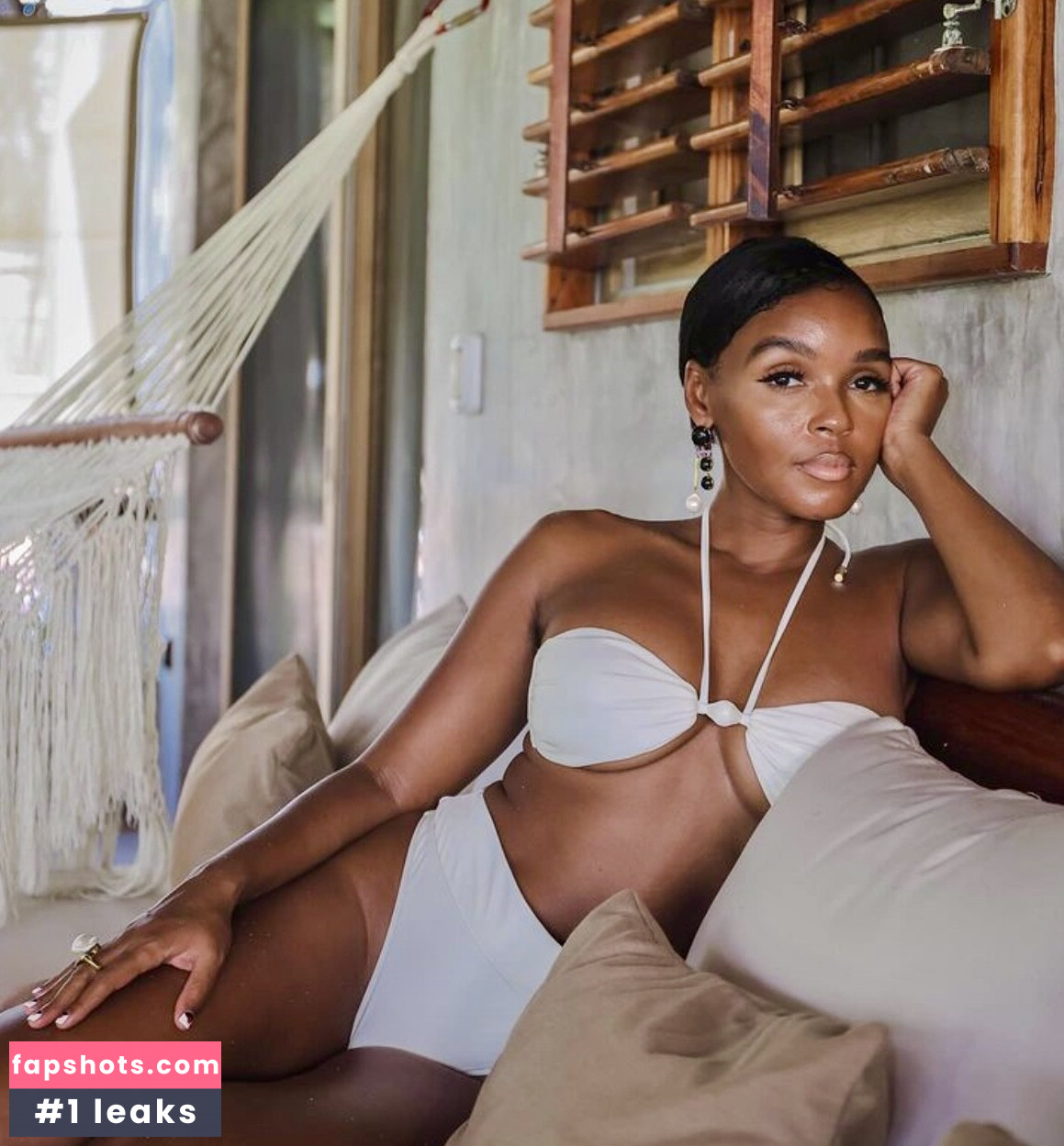 Janelle Monáe gallery photo #64