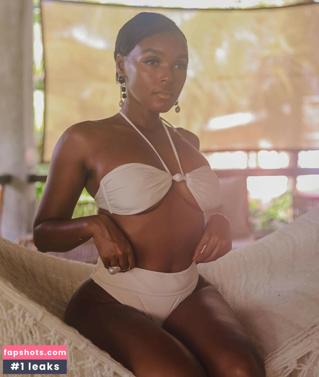 Janelle Monáe gallery photo #70