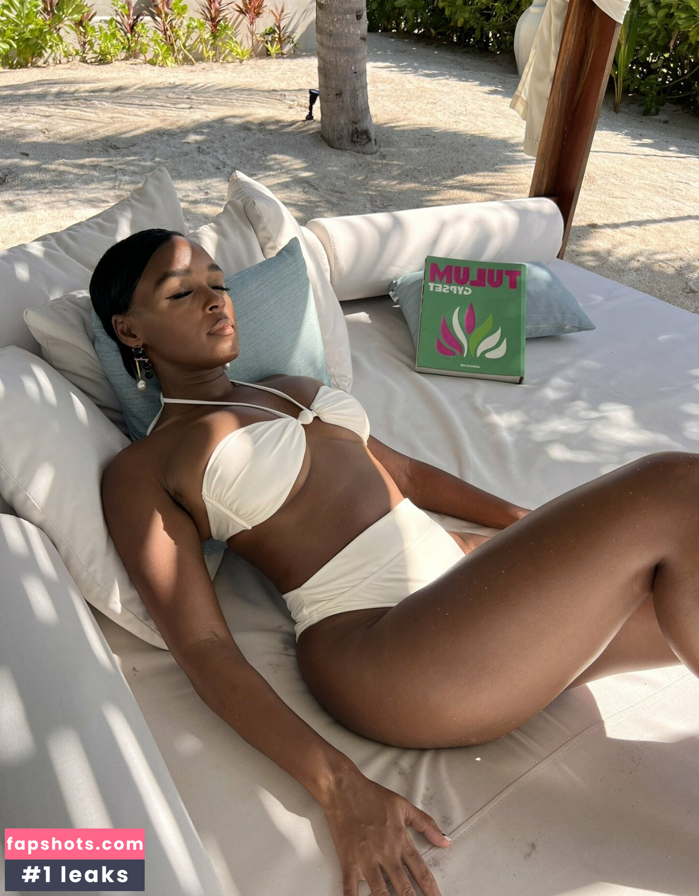 Janelle Monáe gallery photo #75