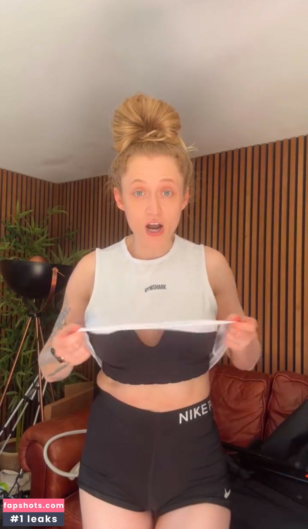 Janet Devlin Filtración Desnuda OnlyFans Foto #3 - Fapshots