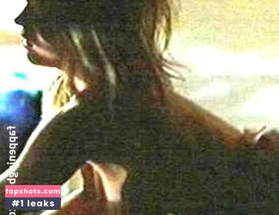 Janet Gunn gallery photo #7