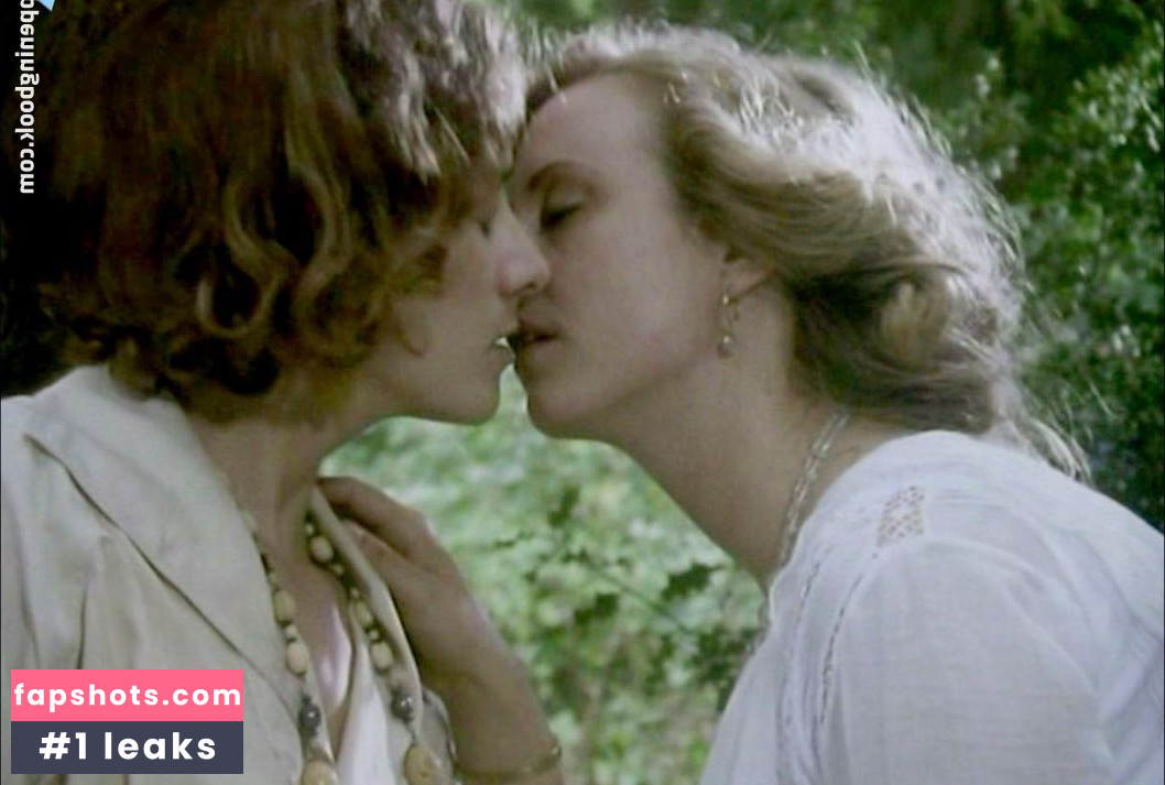 Janet McTeer gallery photo #24