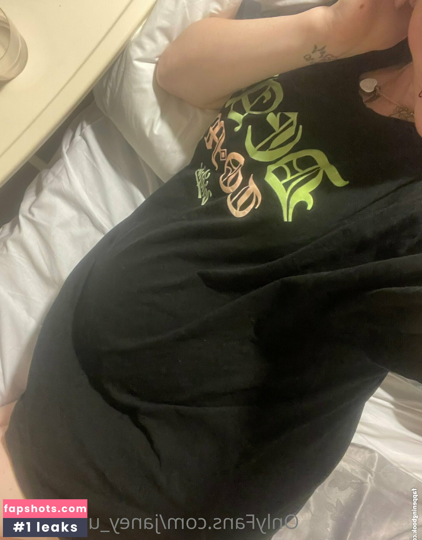 janey_uncovered gallery photo #25