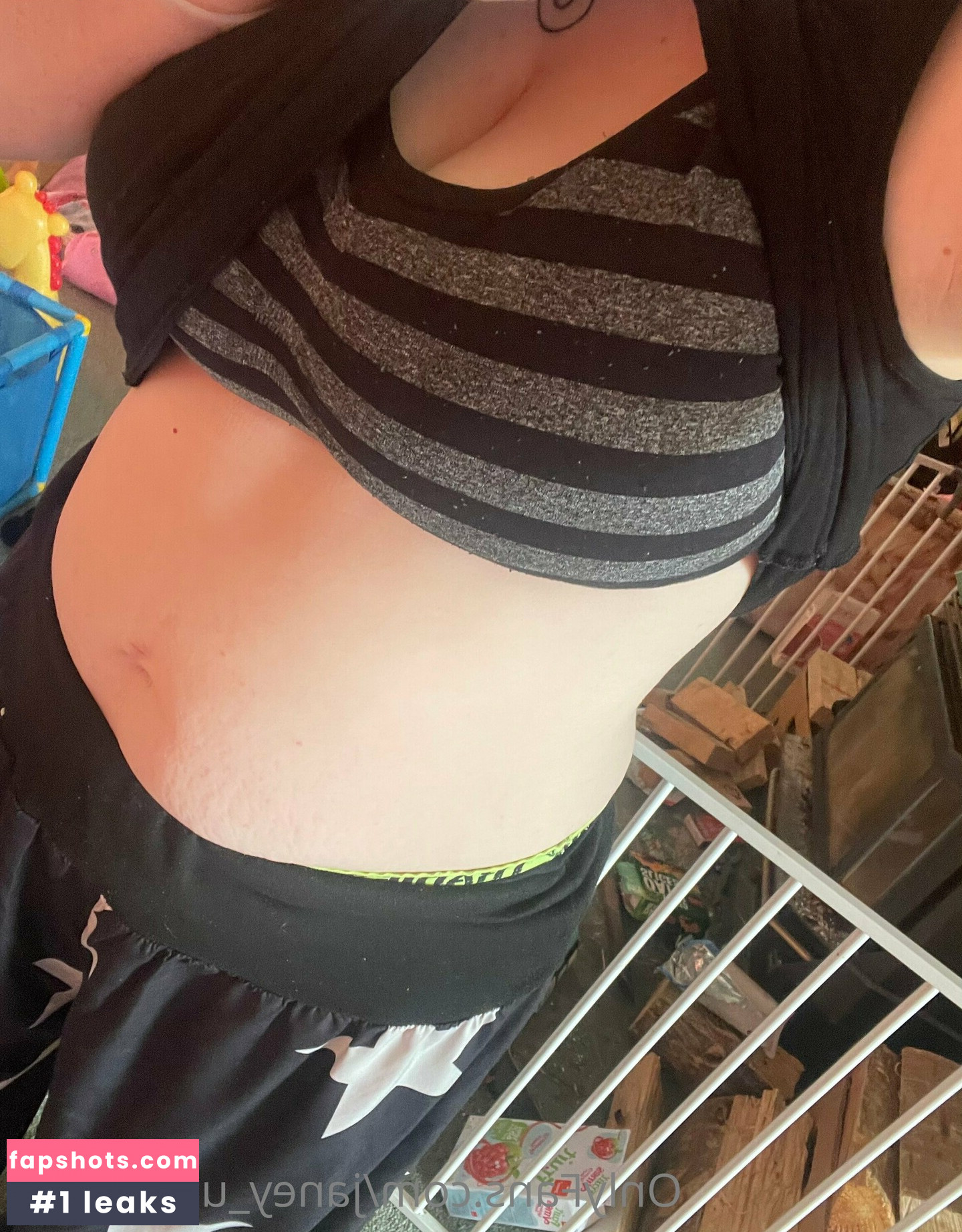 janey_uncovered gallery photo #31