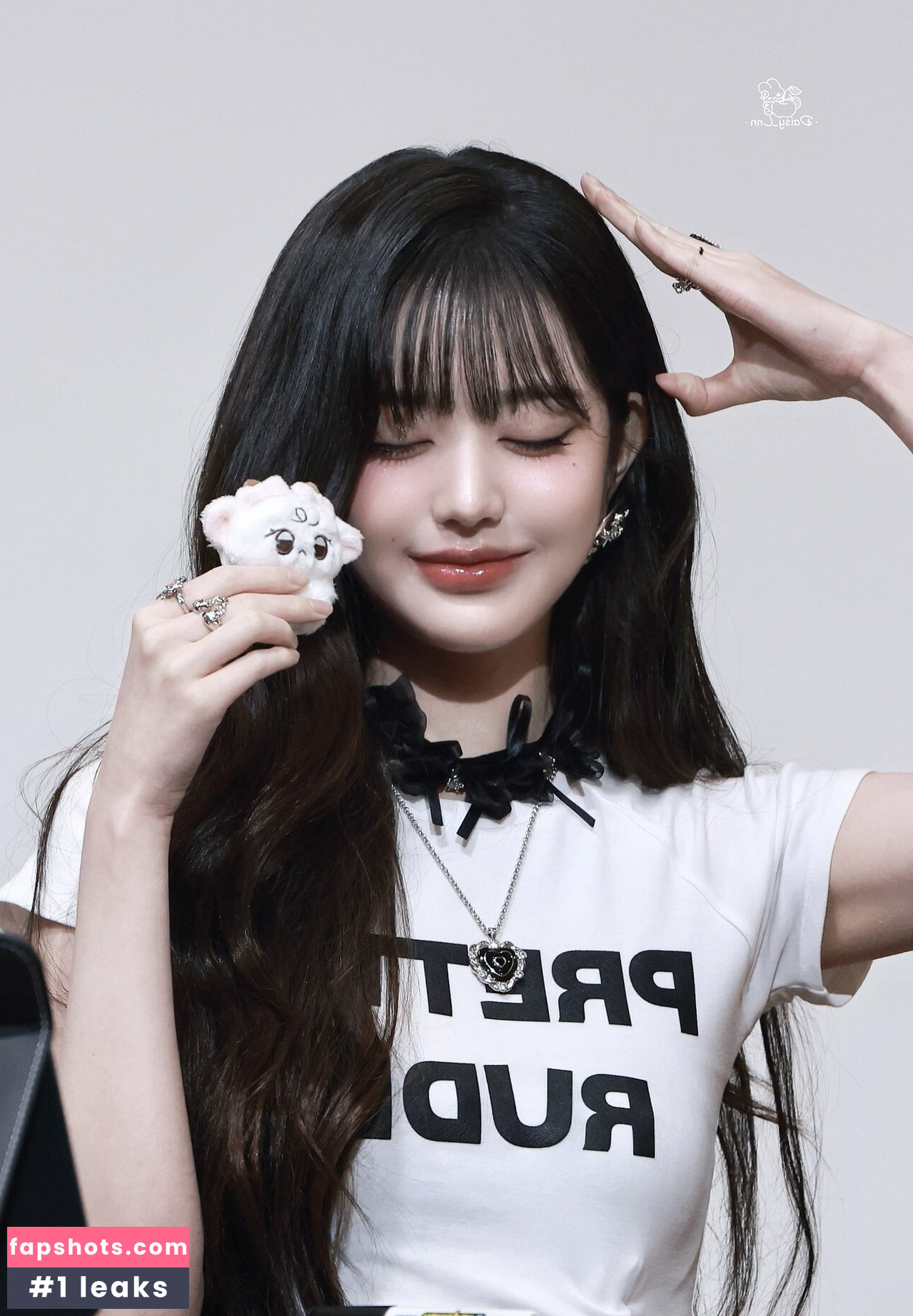 Jang Won-young gallery photo #377