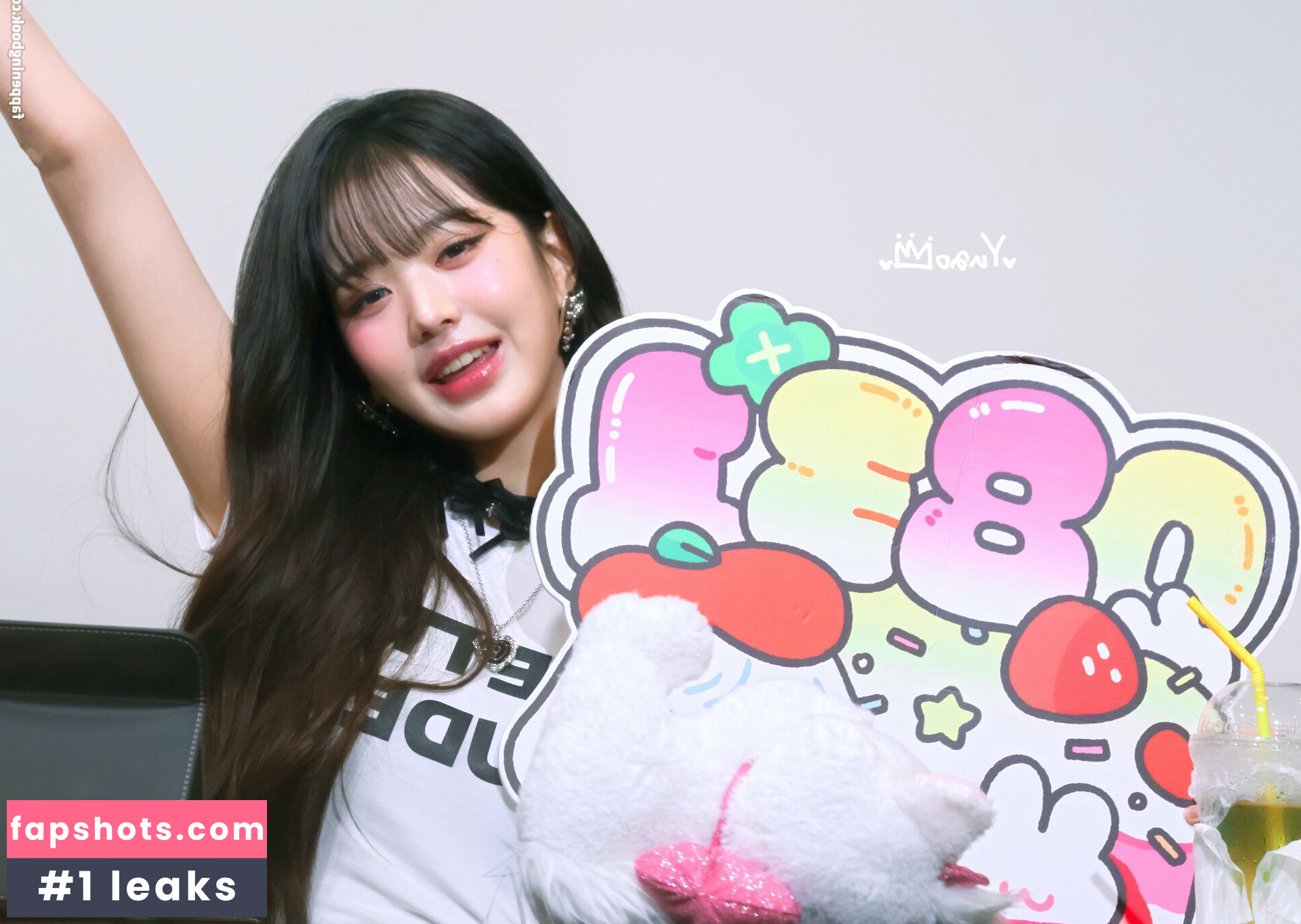 Jang Won-young gallery photo #379