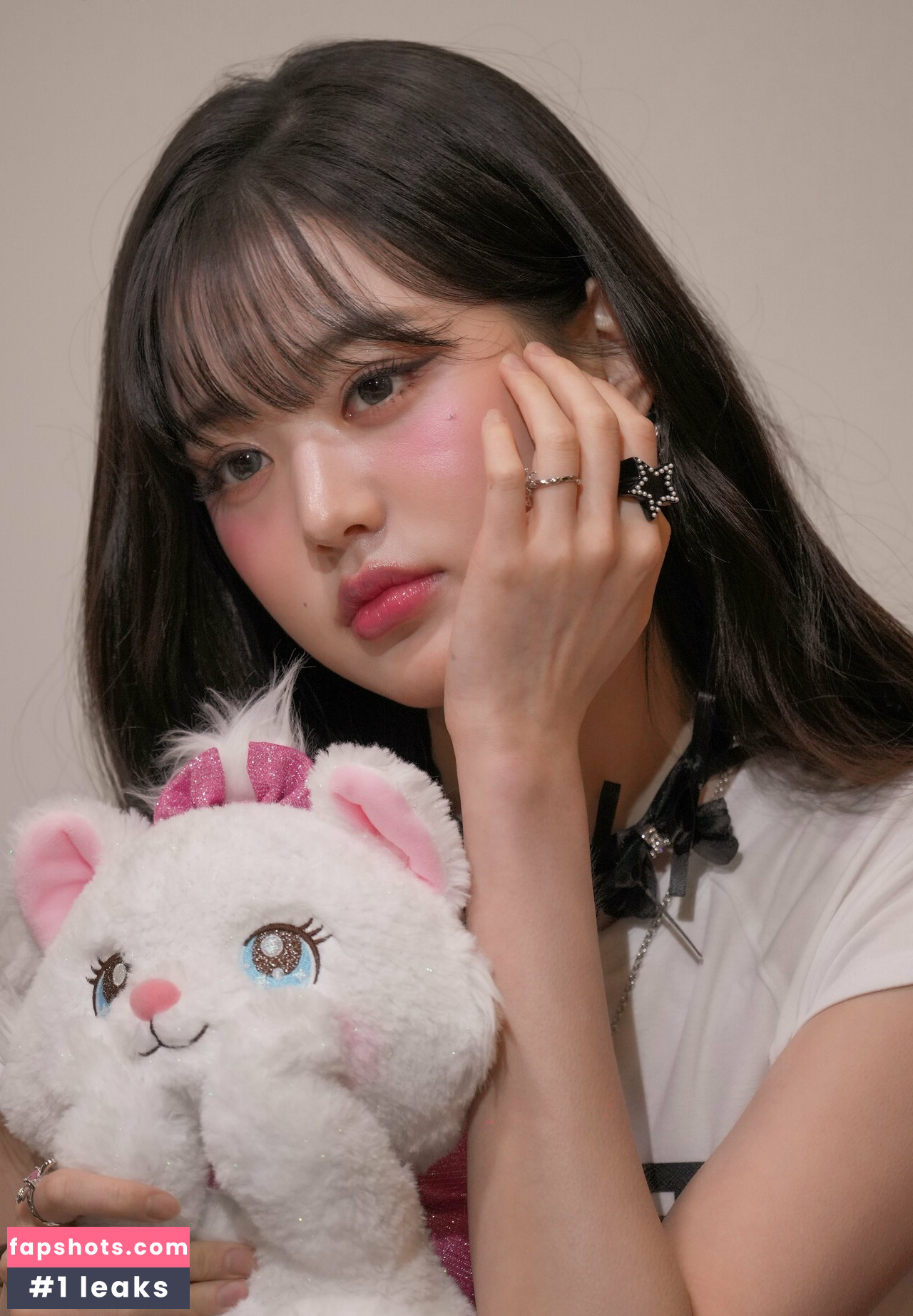 Jang Won-young gallery photo #380