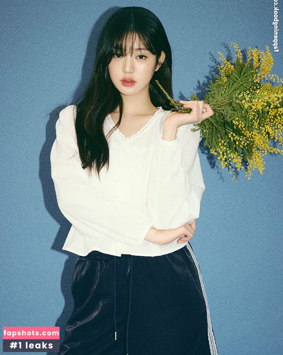 Jang Won-young gallery photo #698