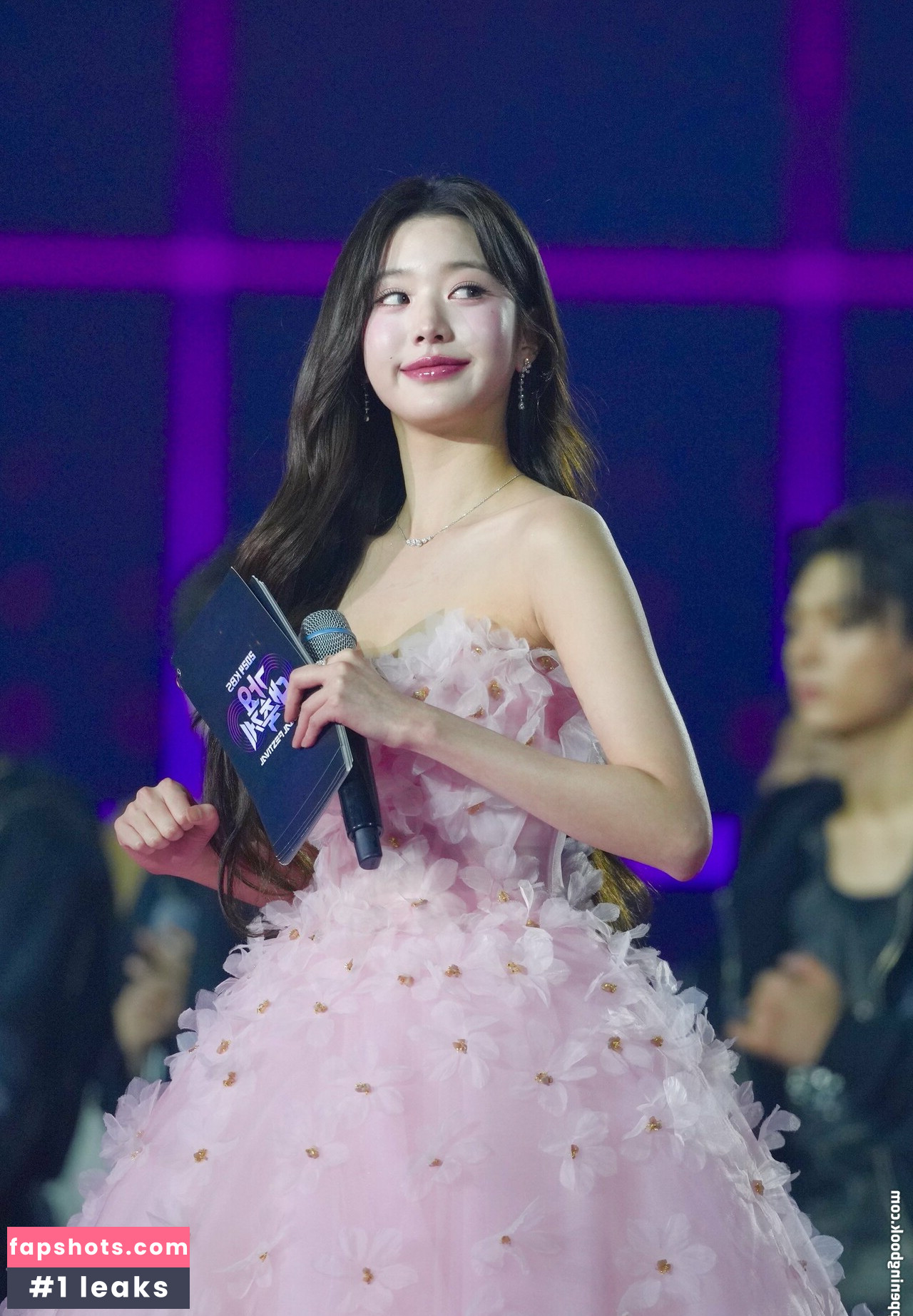 Jang Won-young gallery photo #786