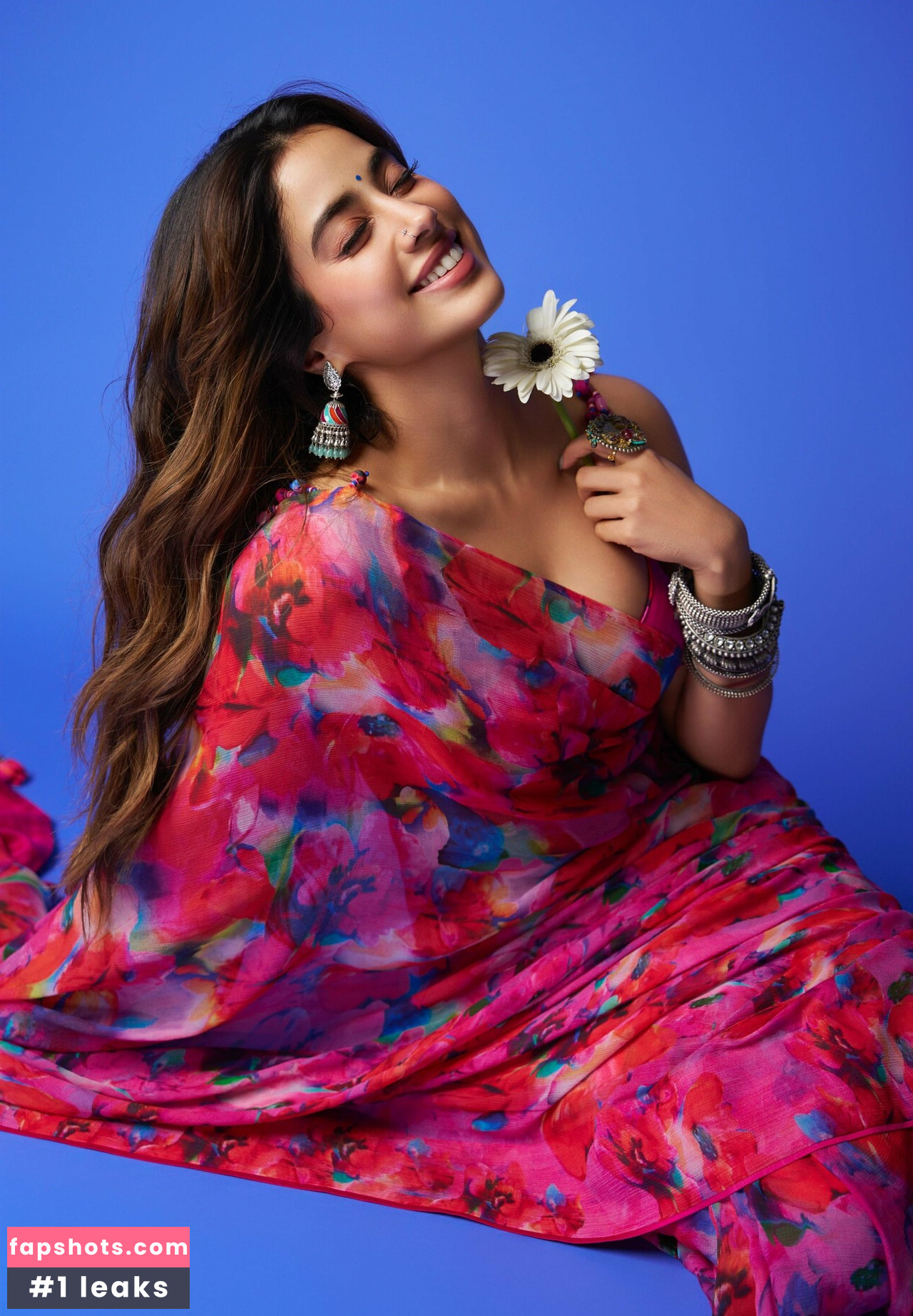 Janhvi Kapoor Nude Leaks OnlyFans Photos #2 - LeakJerk