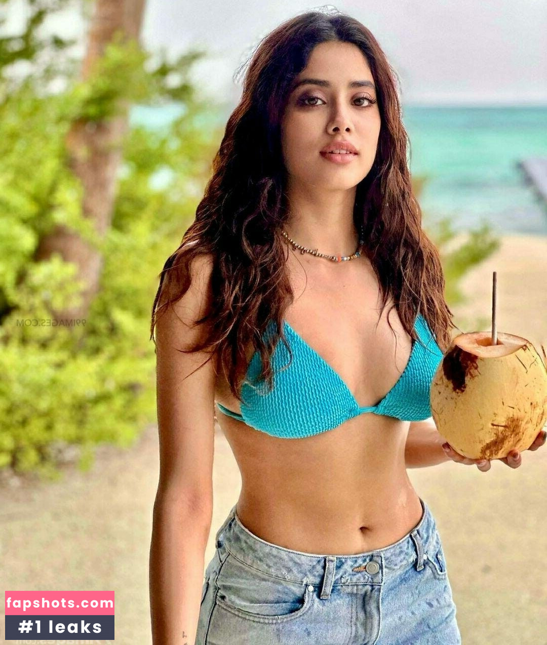 Janhvi Kapoor Nude Leaks OnlyFans Photos #35 - LeakJerk
