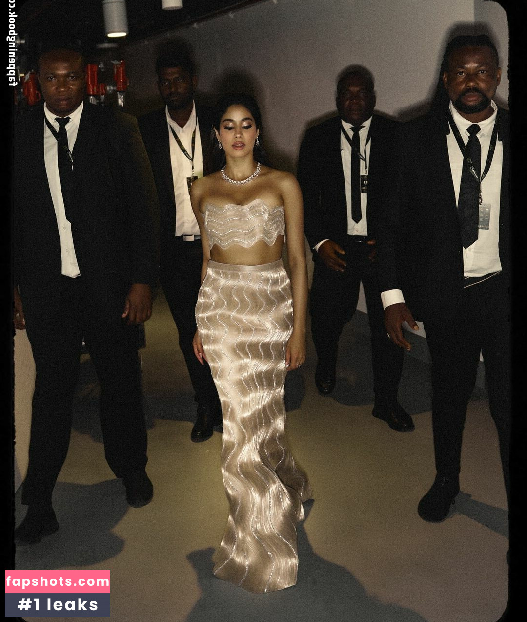 Janhvi Kapoor gallery photo #7