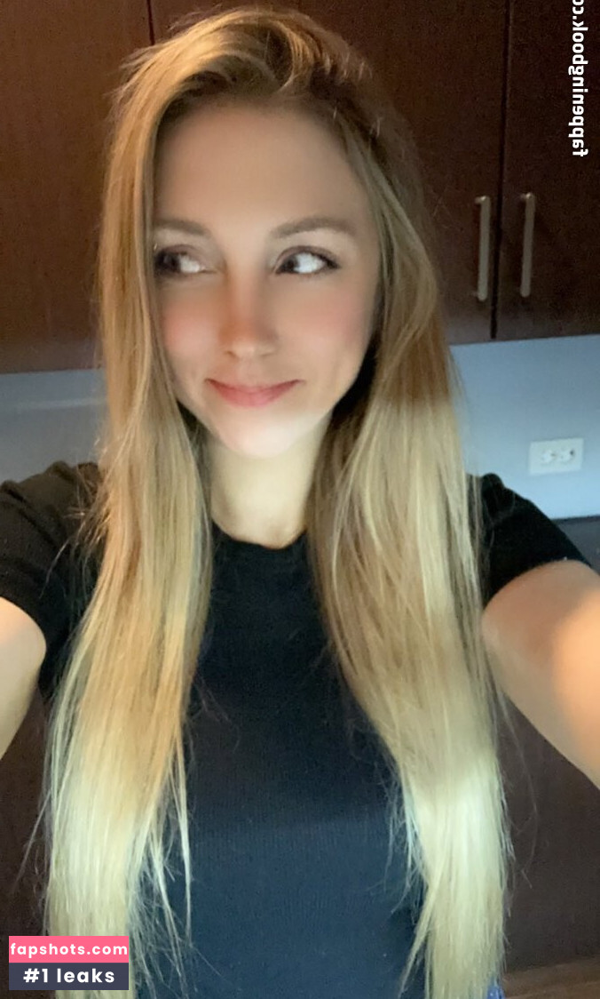 Jani gallery photo #4