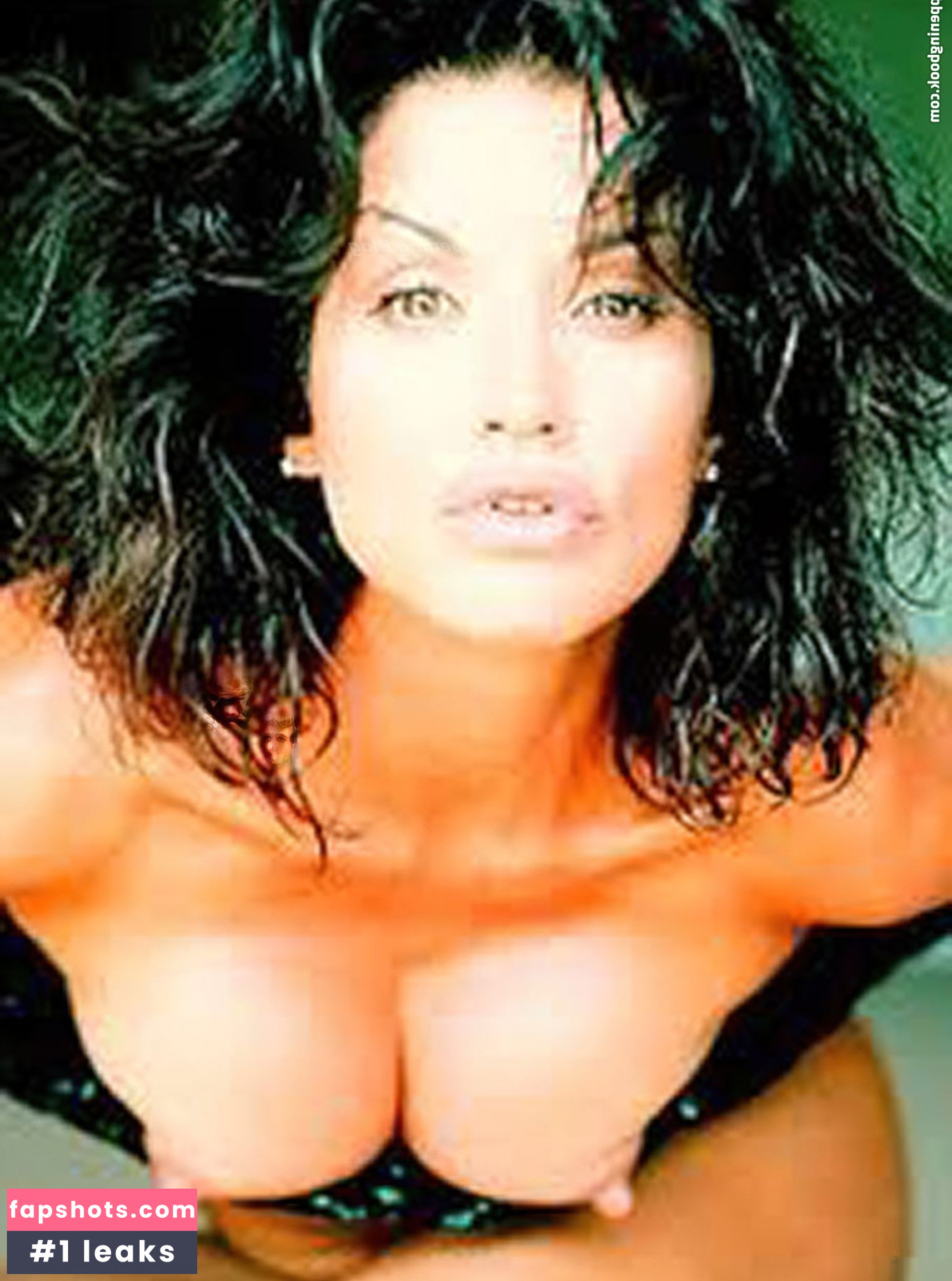 Janice Dickinson gallery photo #20