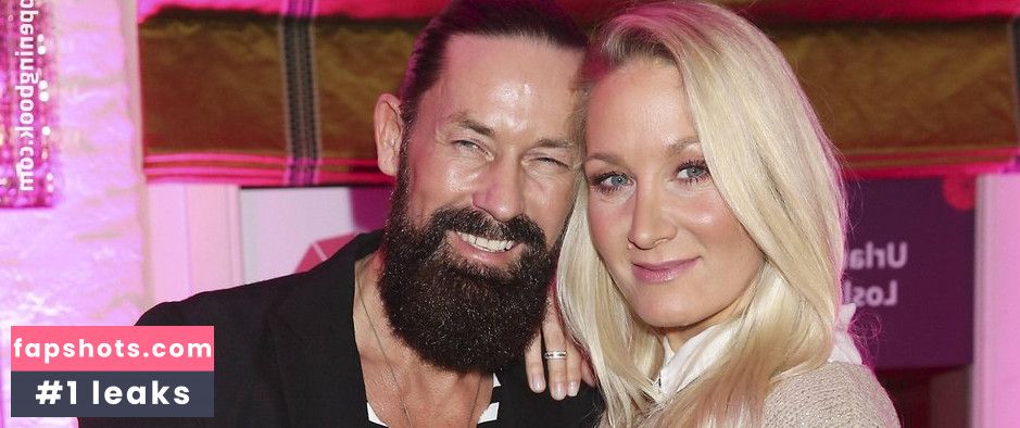 Janine Kunze gallery photo #121