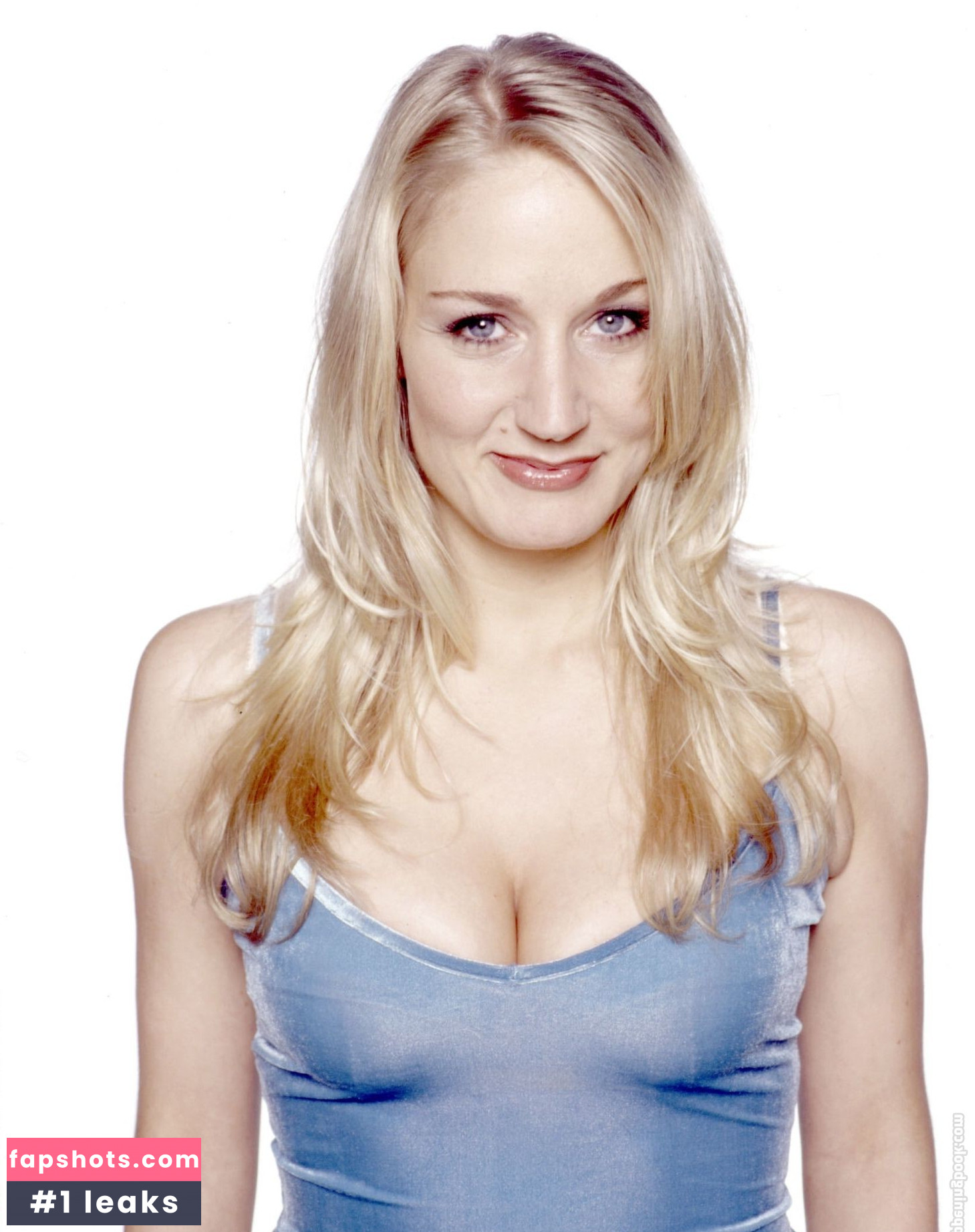 Janine Kunze gallery photo #46