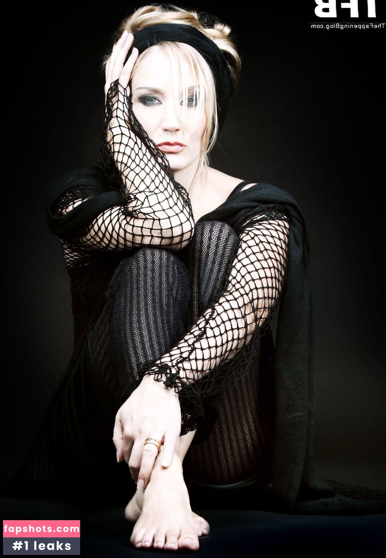 Janine Kunze gallery photo #58