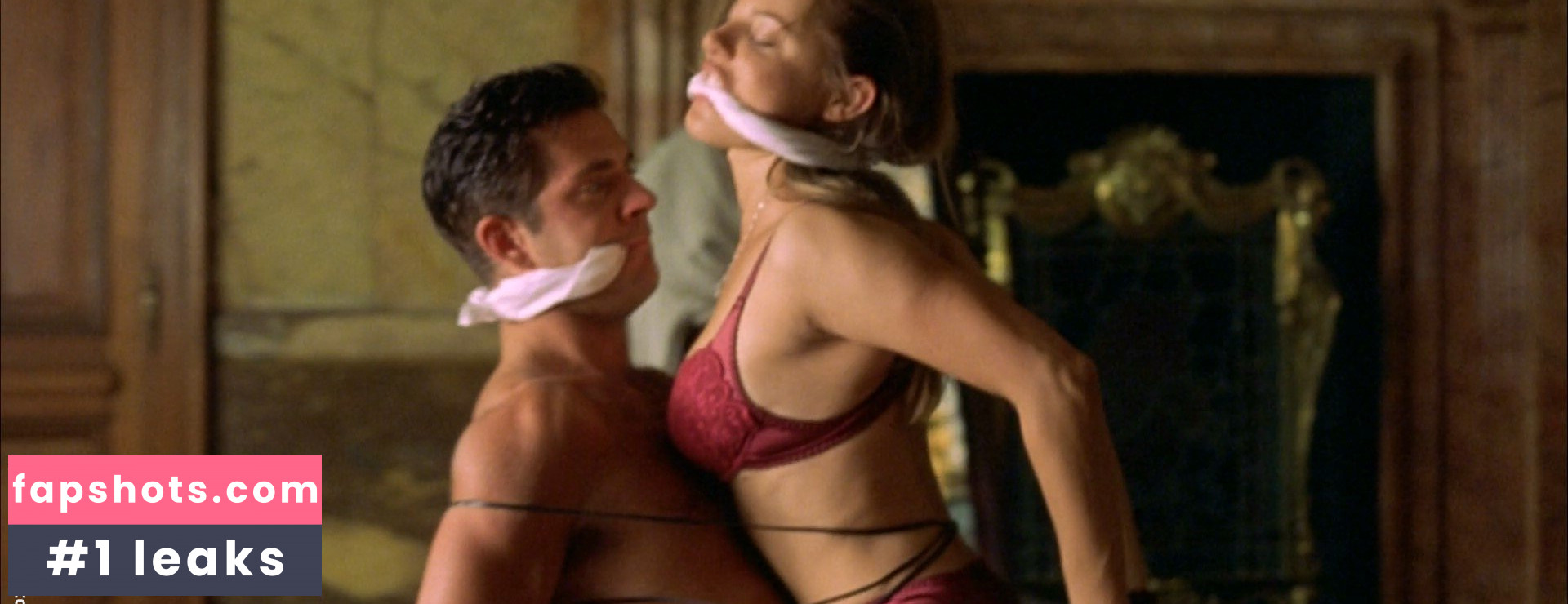 Janine Kunze gallery photo #74