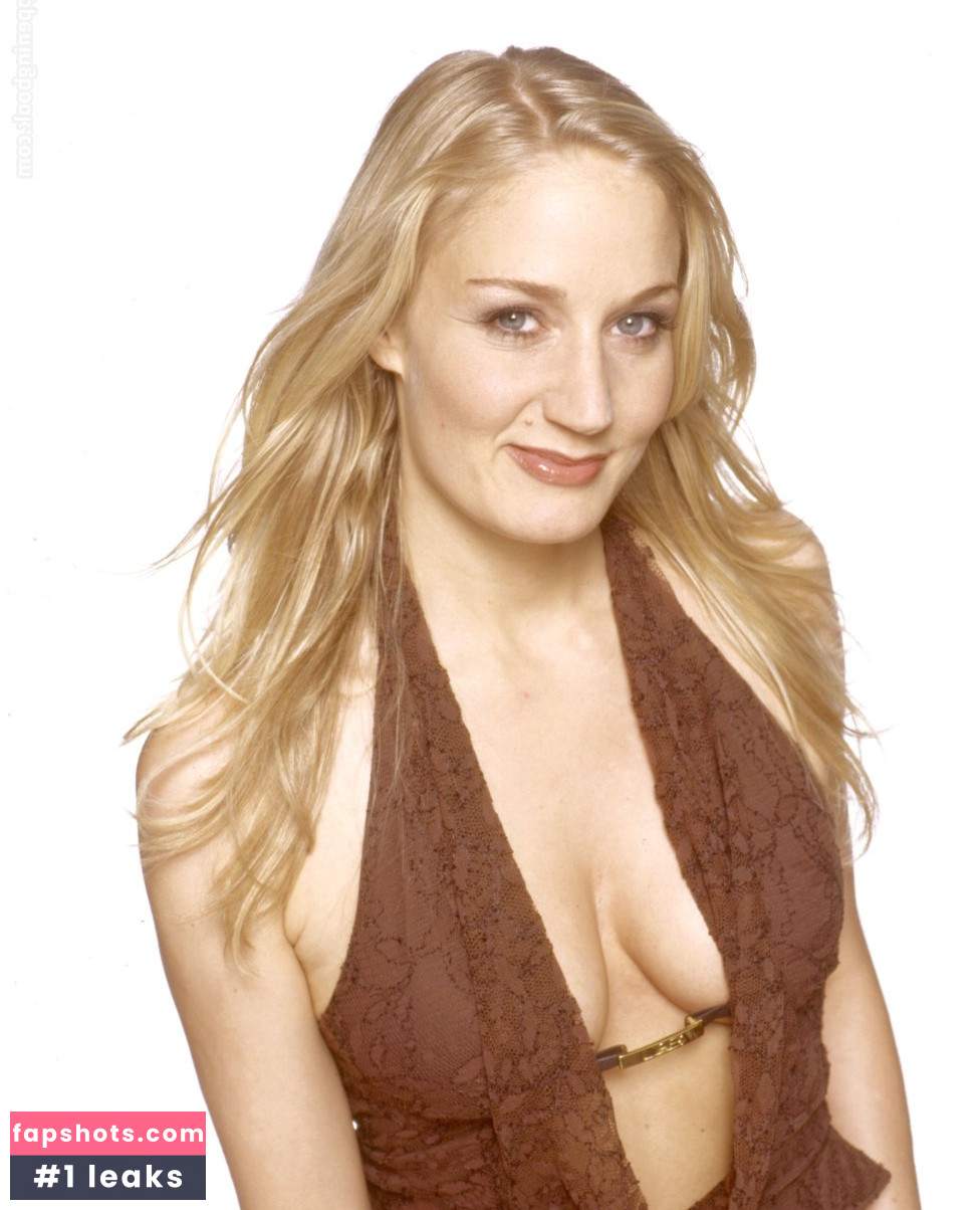 Janine Kunze gallery photo #90