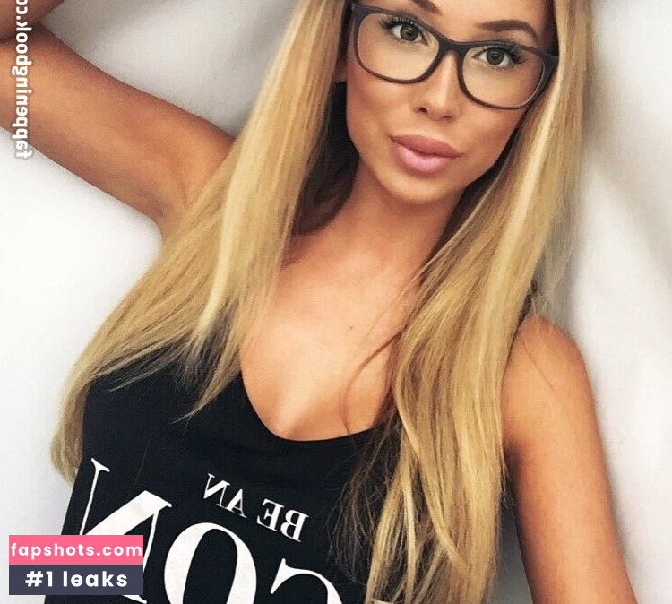 Janine Wiggert Nahé úniky fotek pouze od fanoušků #14 - Fapshots