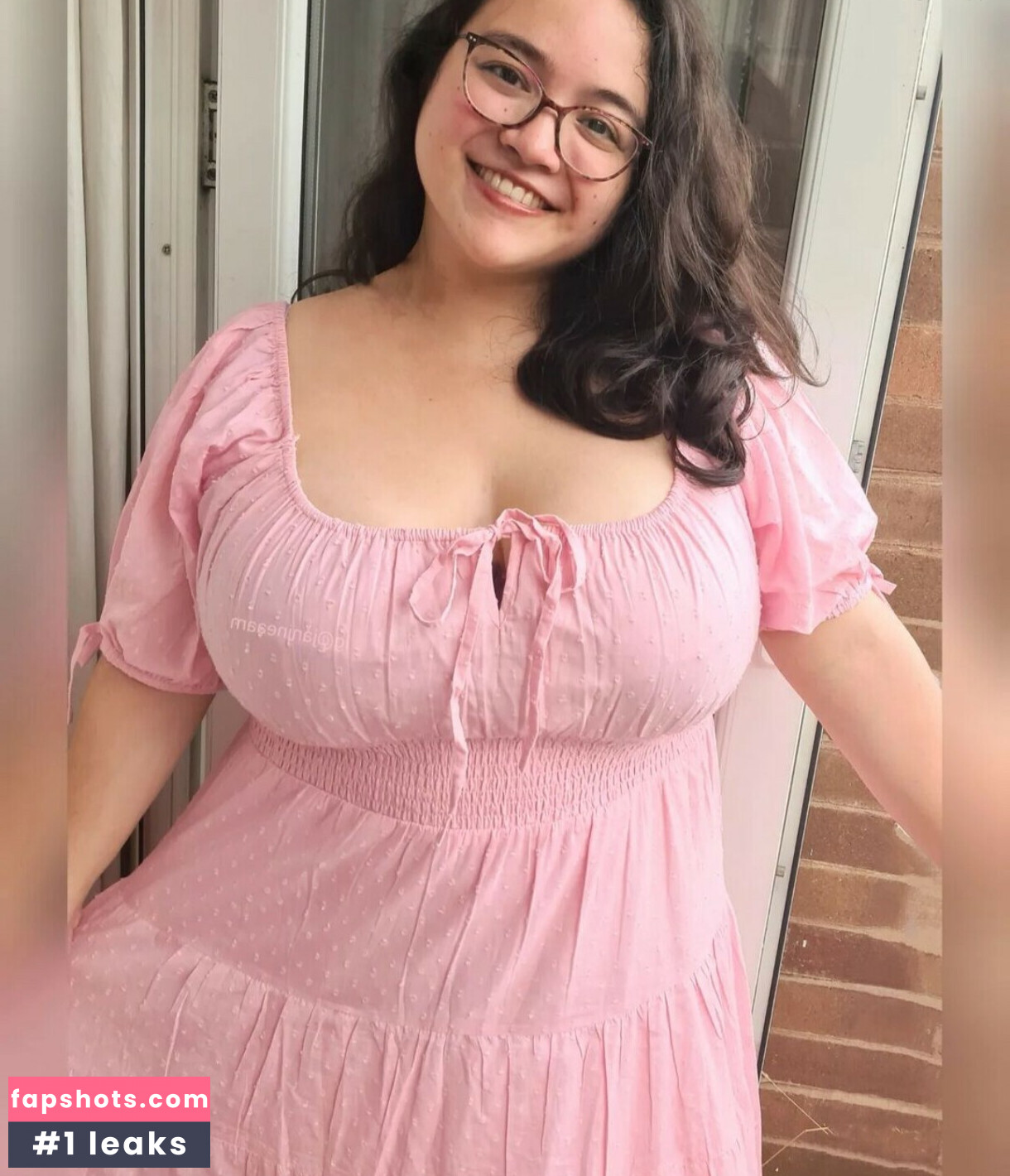 janineaam gallery photo #16