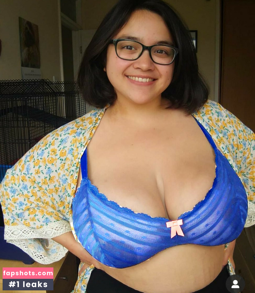 janineaam gallery photo #4