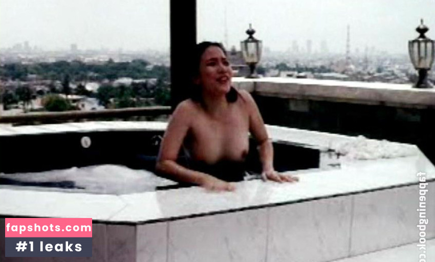 Janna Victoria gallery photo #2