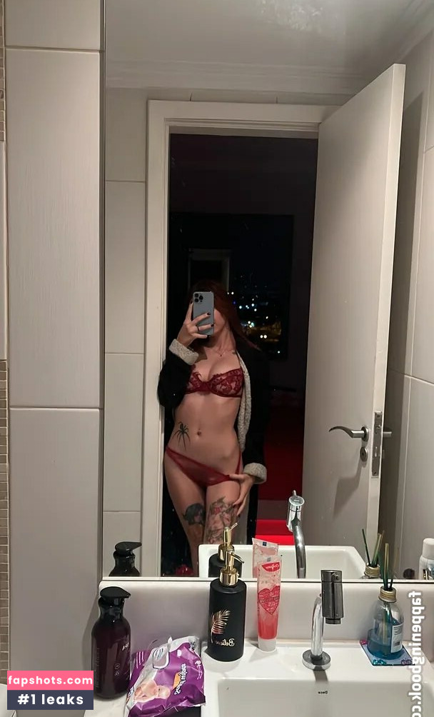 Jany Lavigne gallery photo #47