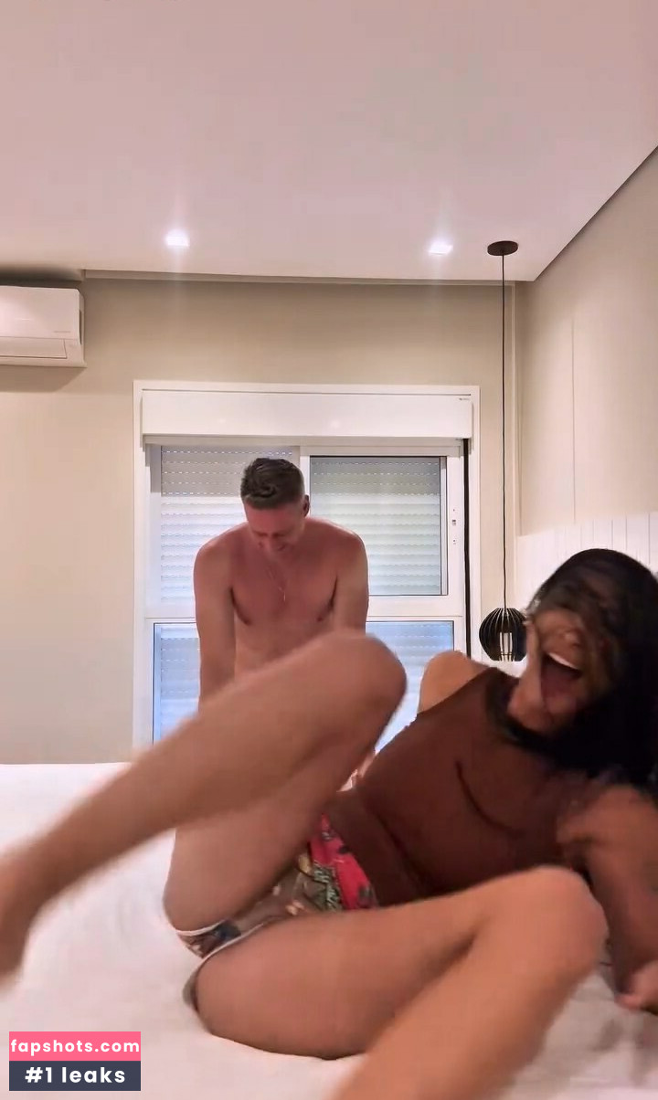 Jaqueline Carvalho gallery photo #8