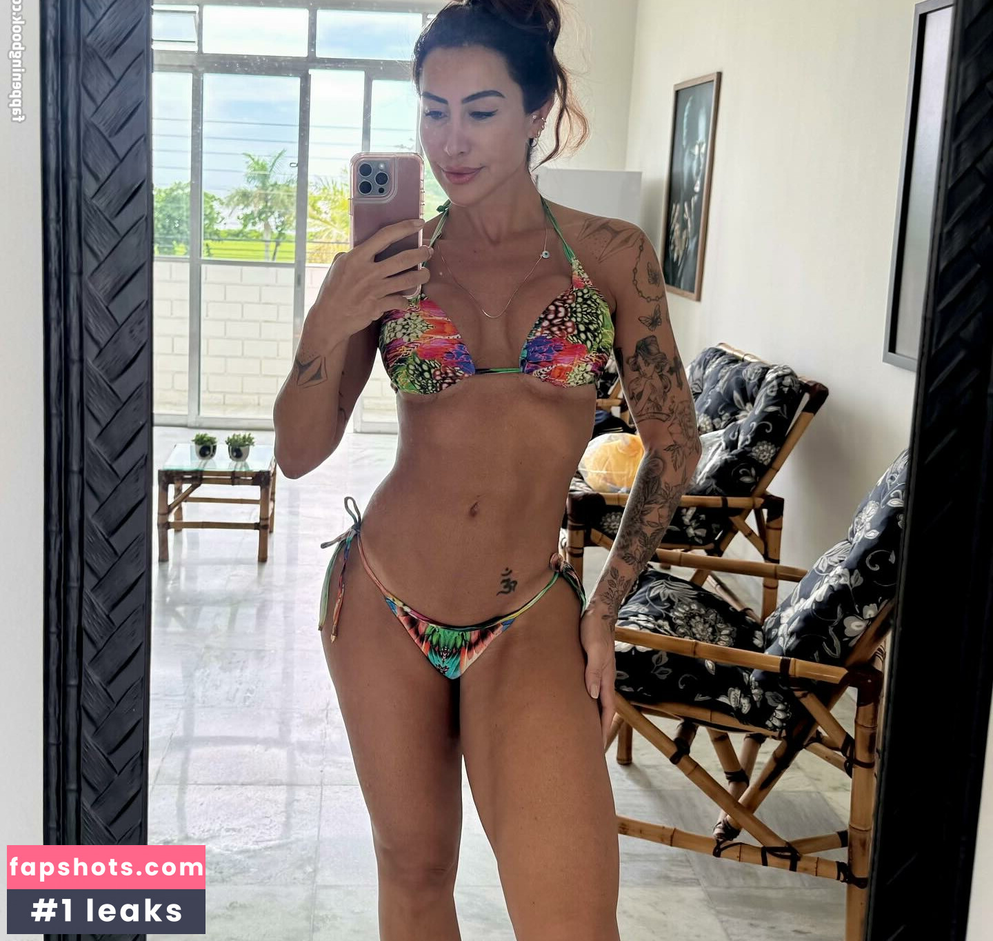 Jaqueline Khury gallery photo #34