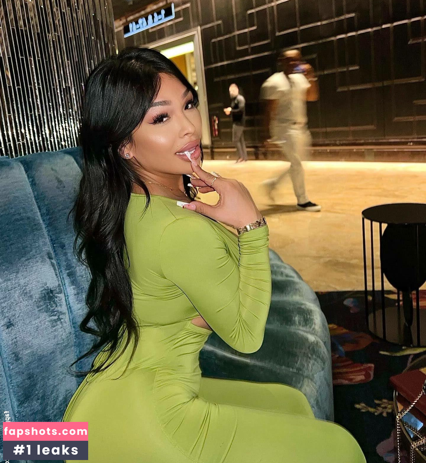 Jaslyn Lee gallery photo #11