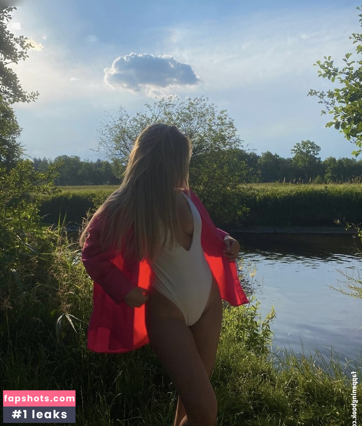 Jasmin Eller gallery photo #31