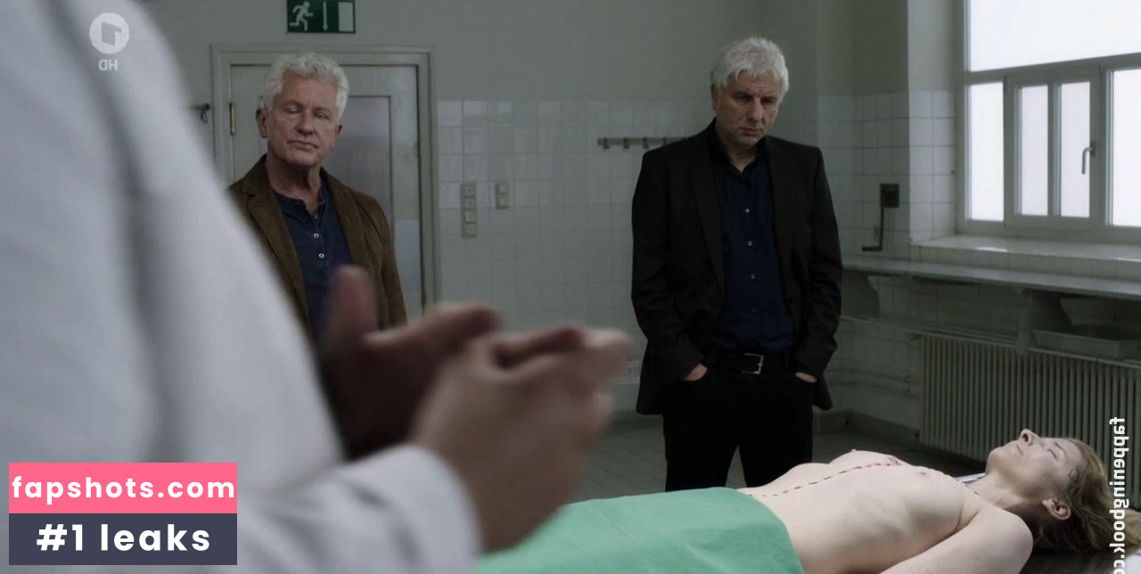 Jasmin Georgi gallery photo #7