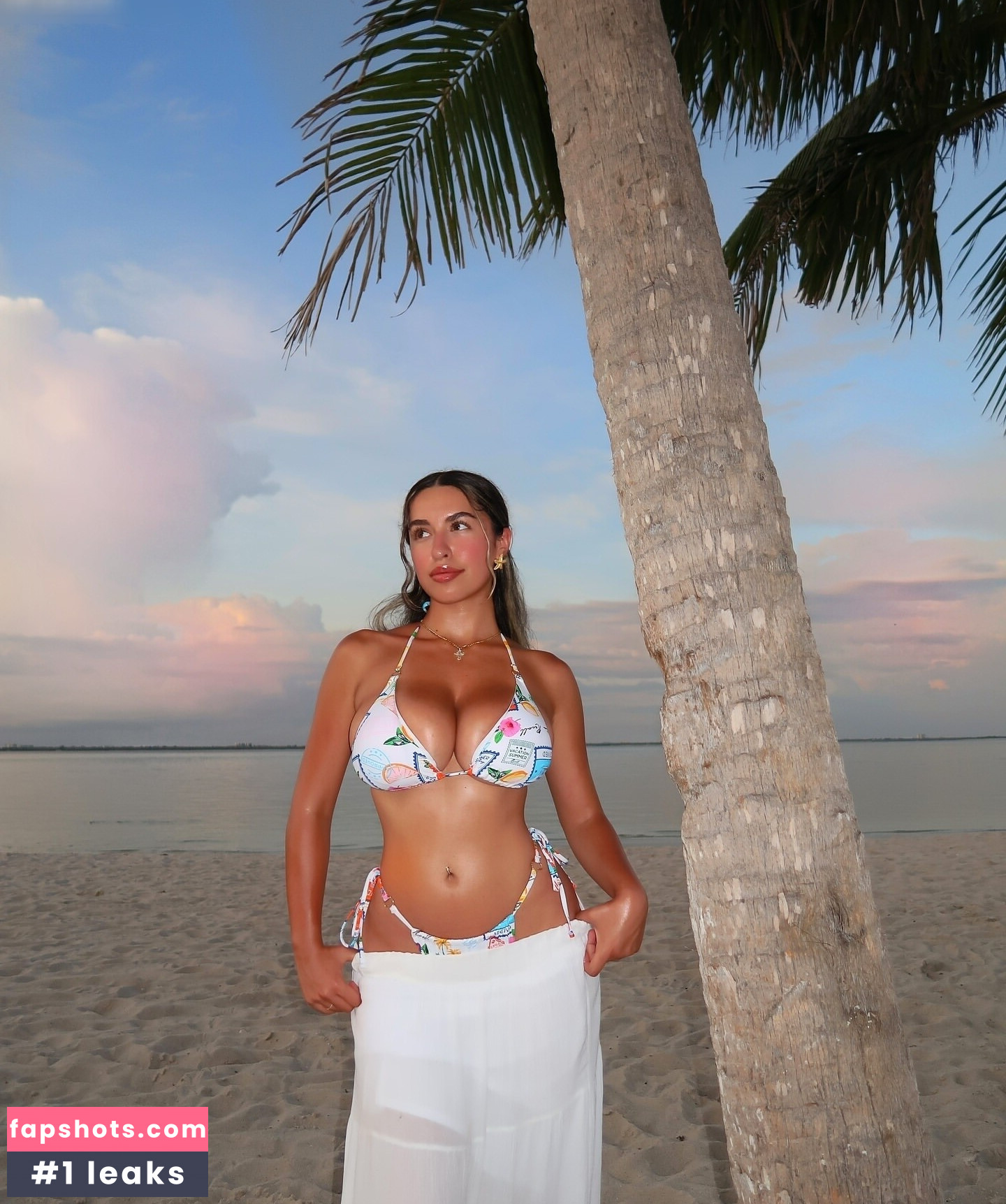 Jasmin Glover gallery photo #31