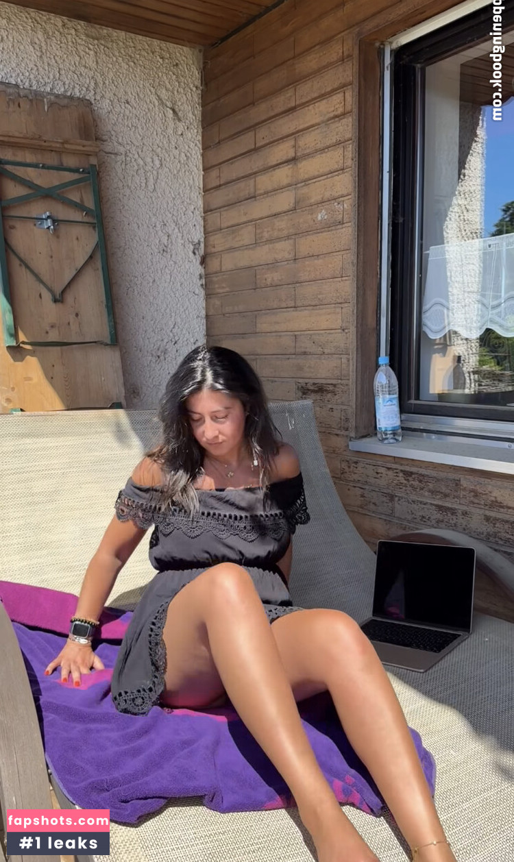 Jasmin Winhart gallery photo #4