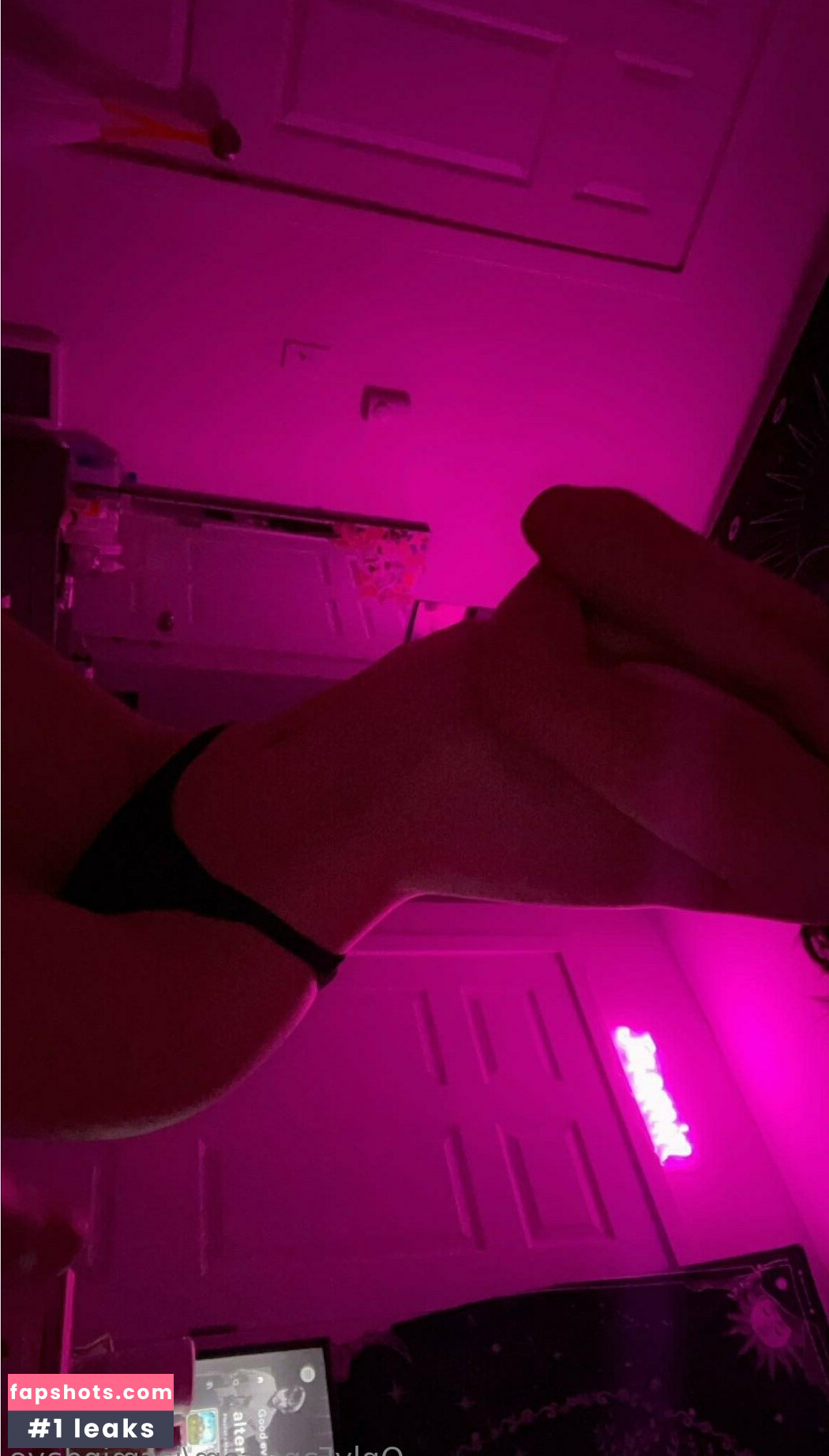 Jasmindaye gallery photo #5