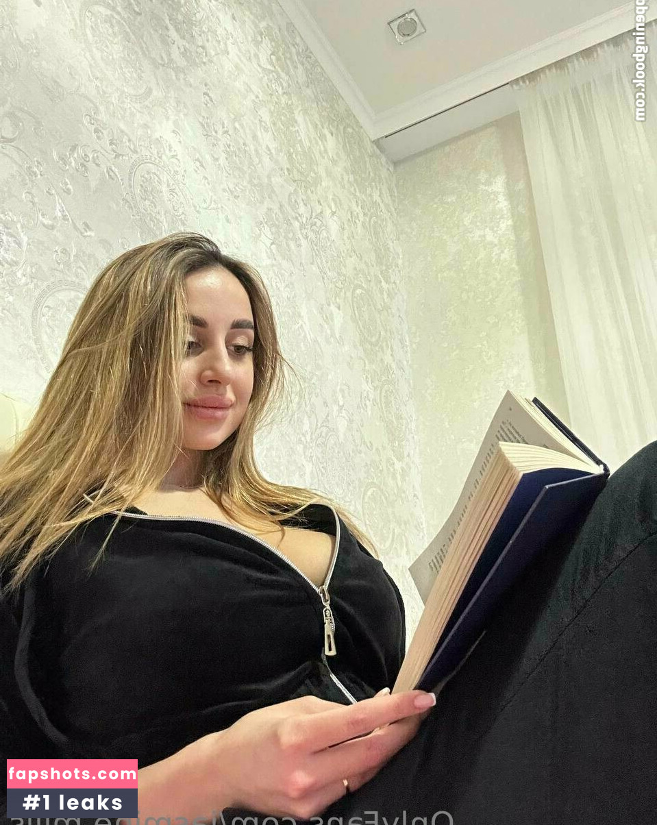 Jasmine Mills gallery photo #154