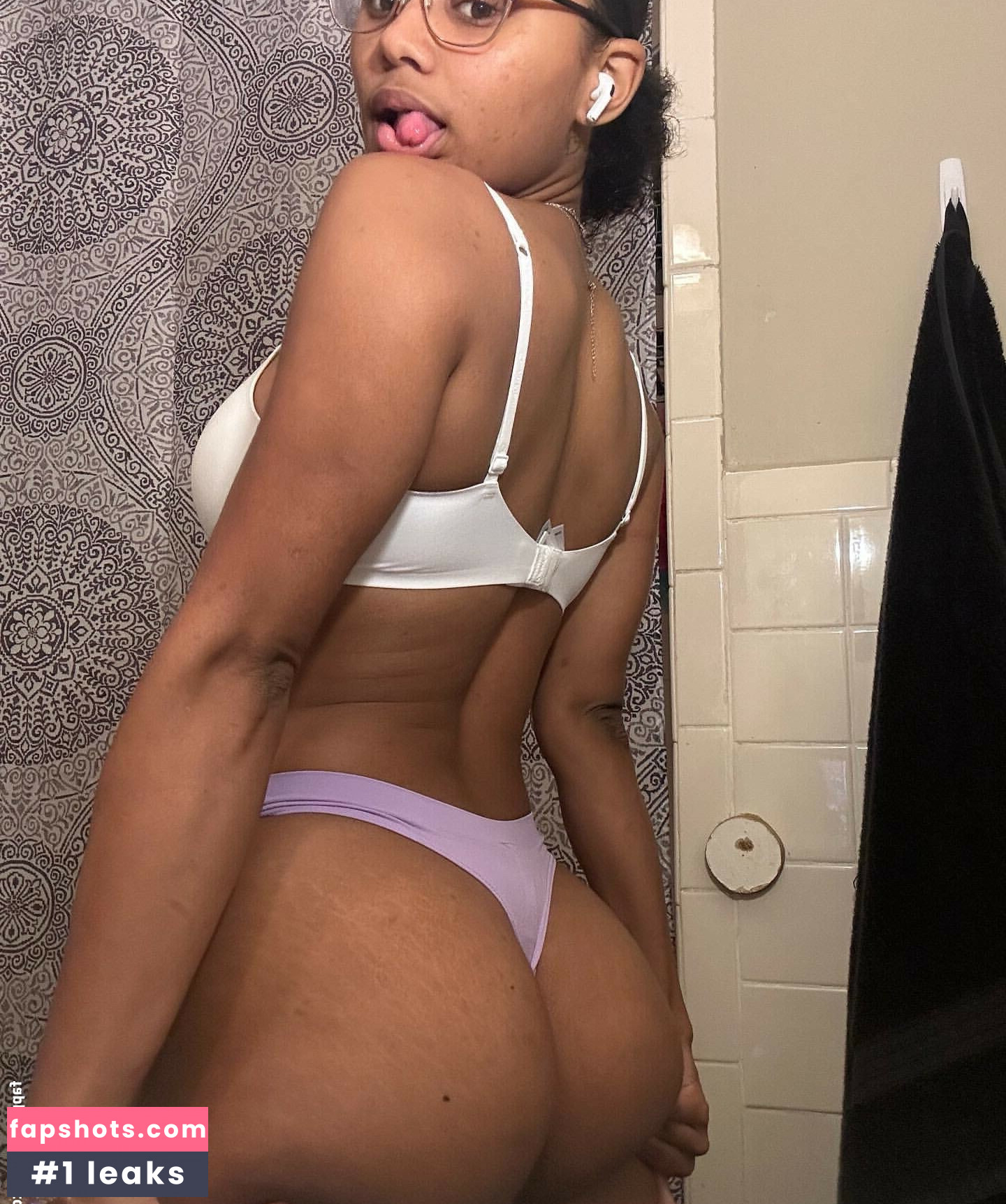 Jasmine Mitchell Nude Leaks OnlyFans Photos #2 - LeakJerk