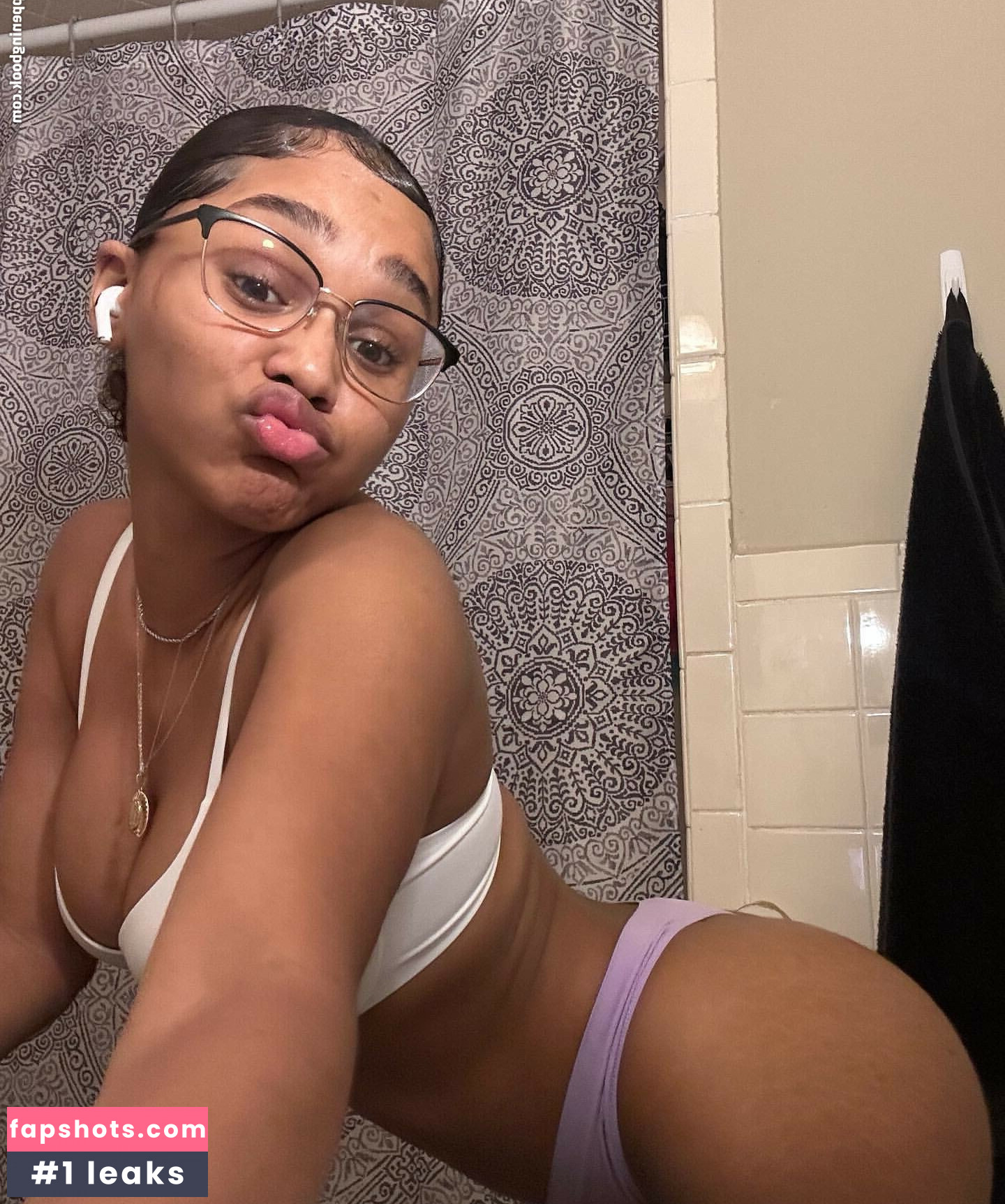 Jasmine Mitchell Nude Leaks OnlyFans Photos #5 - LeakJerk