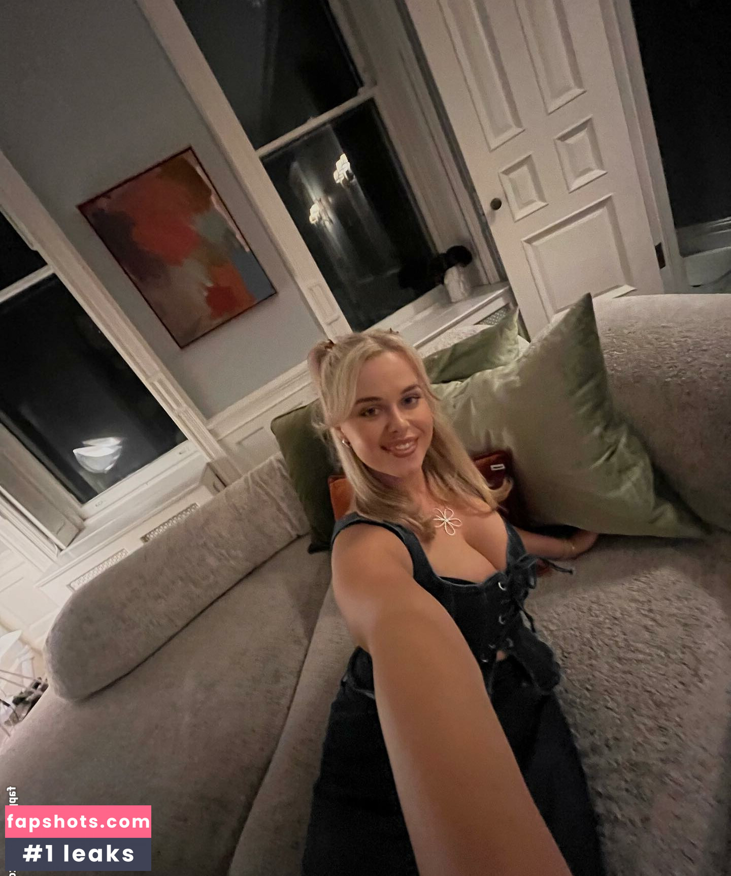 Jasmine Ramage gallery photo #6