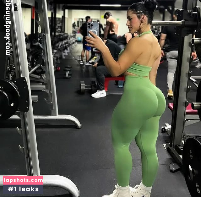 jasmine.rguez_777 gallery photo #14