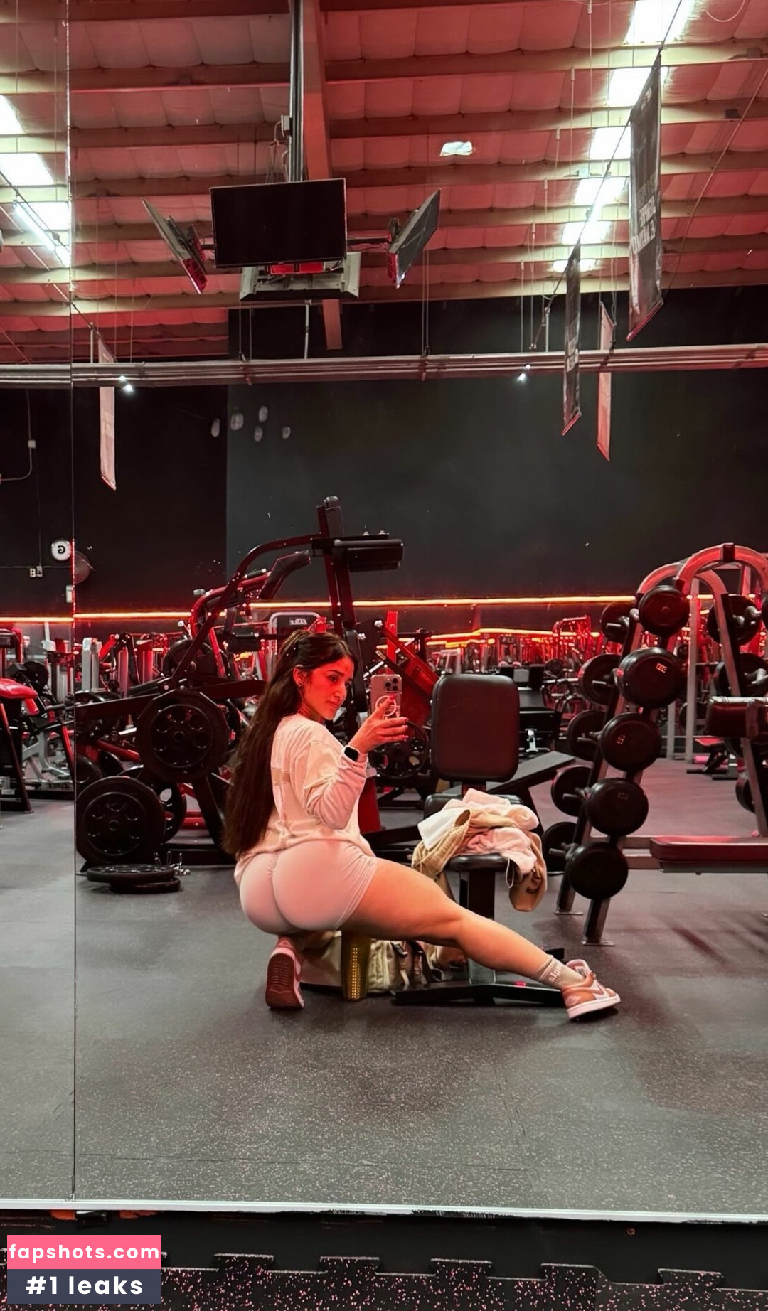 jasmine.rguez_777 gallery photo #36