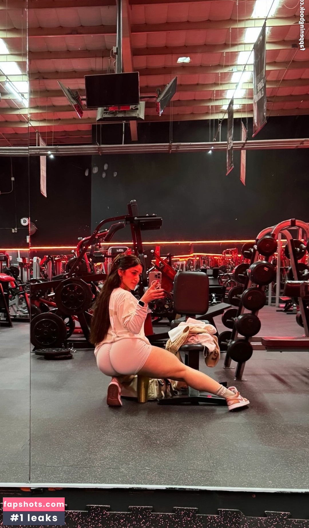 jasmine.rguez_777 gallery photo #37