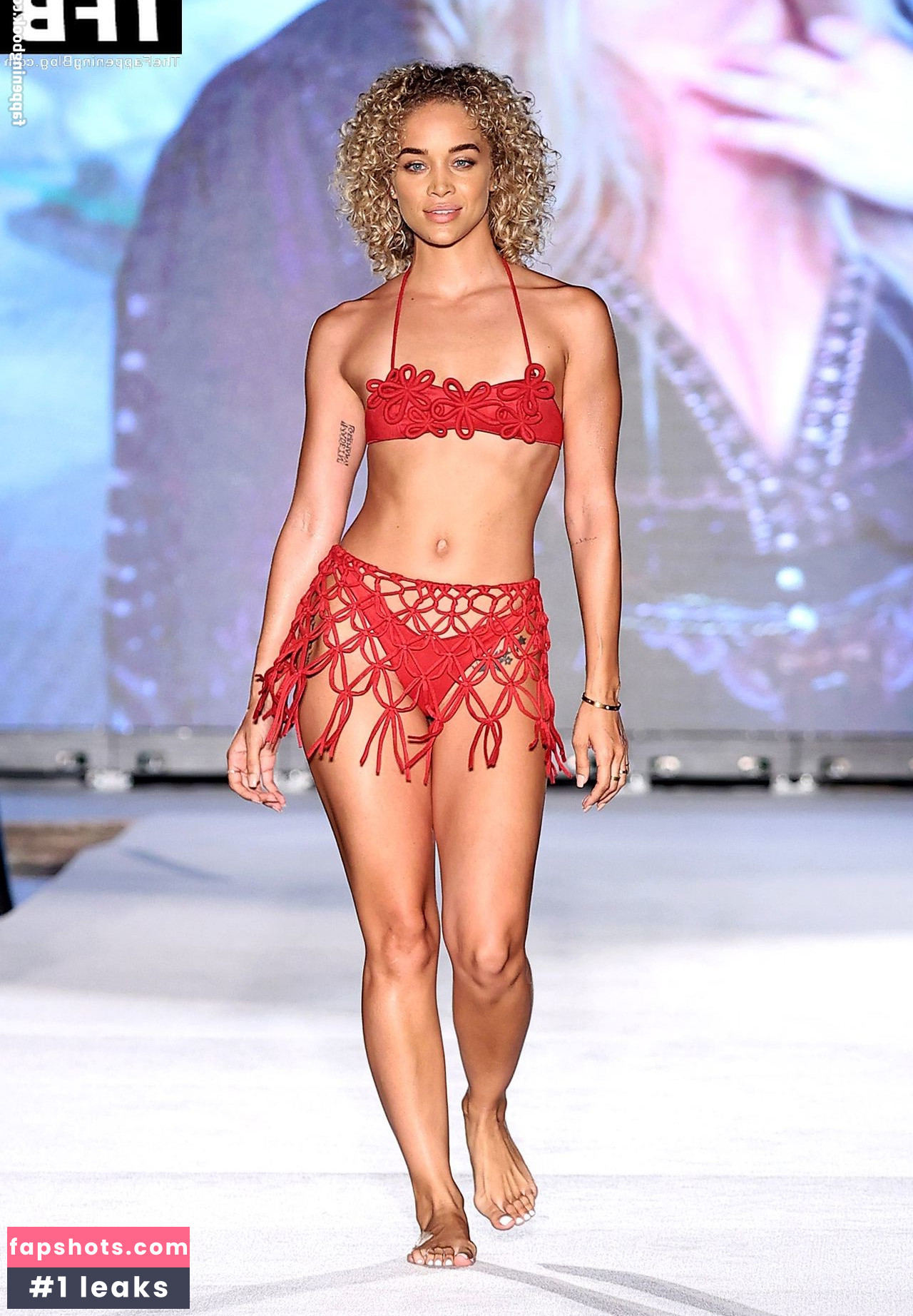 Jasmine Sanders gallery photo #164