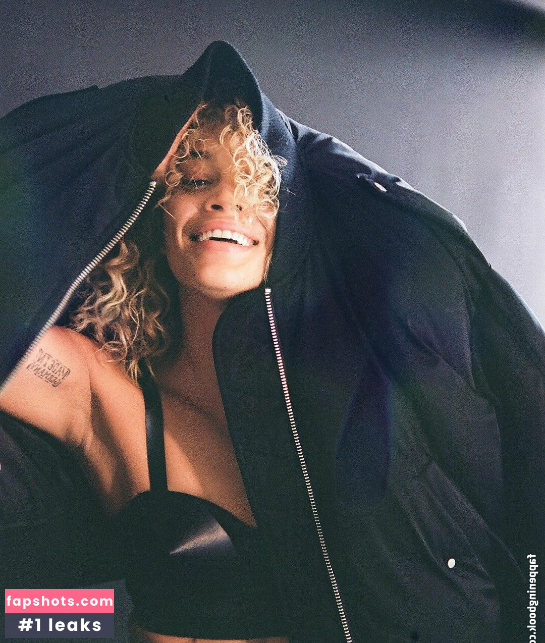 Jasmine Sanders gallery photo #95