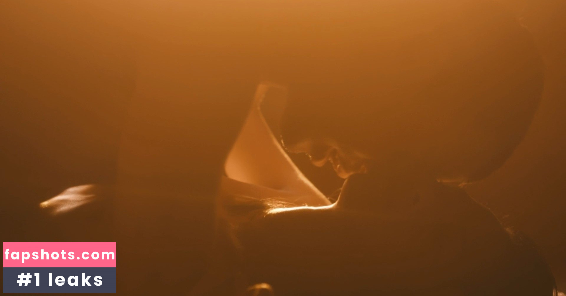 Jasmine Truong gallery photo #2