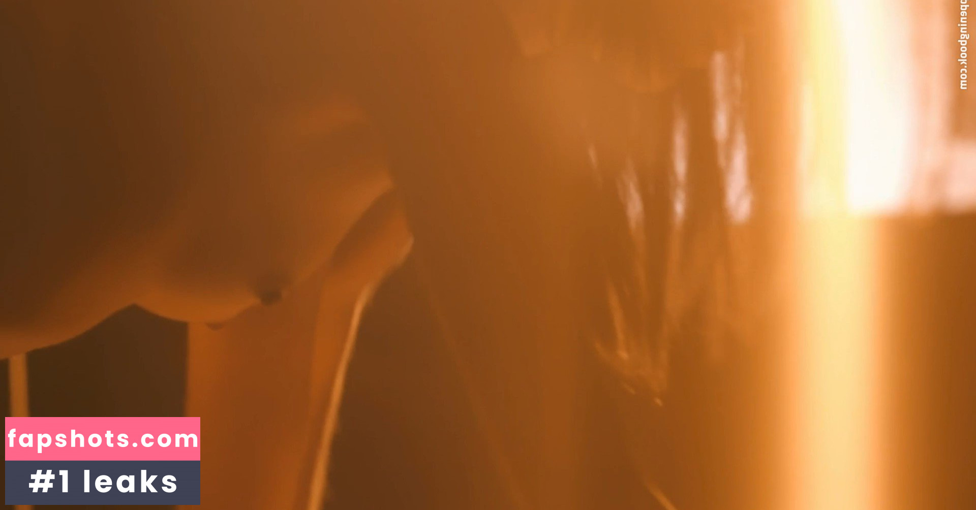 Jasmine Truong gallery photo #4