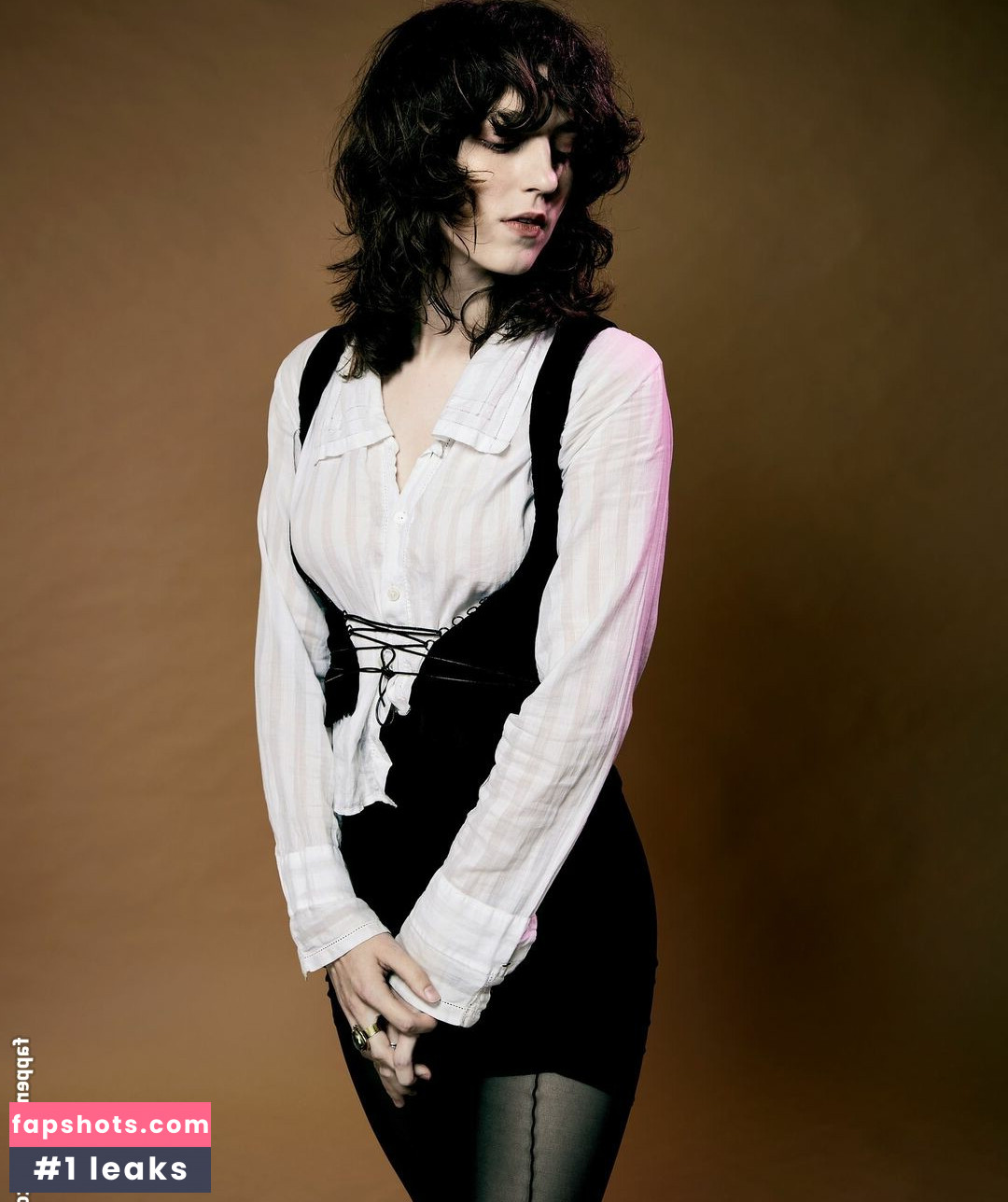 Jasmine van den Bogaerde gallery photo #13