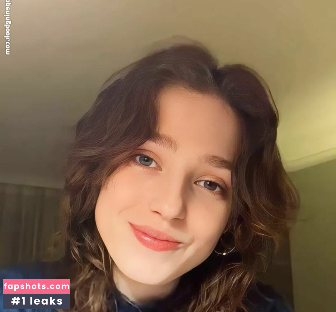 Jasmine van den Bogaerde gallery photo #20